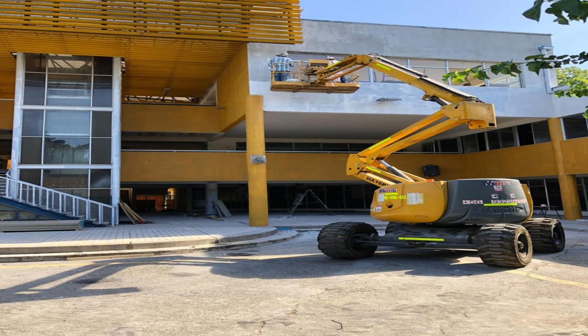 REVESTIMIENTOS Y PINTURAS